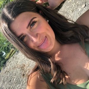 Meet your Posher, Tessa